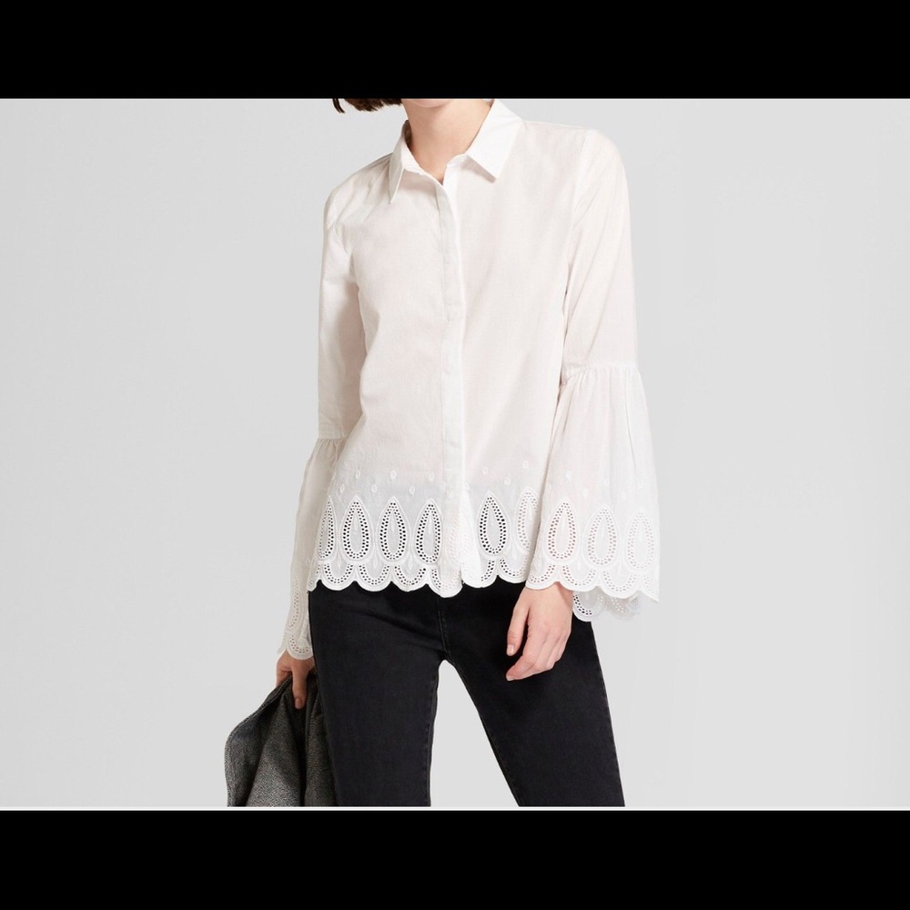 White collar shirt with bell sleeves